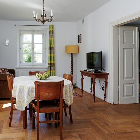 Zamosc Dwor Udrycze Apartment Luaran gambar