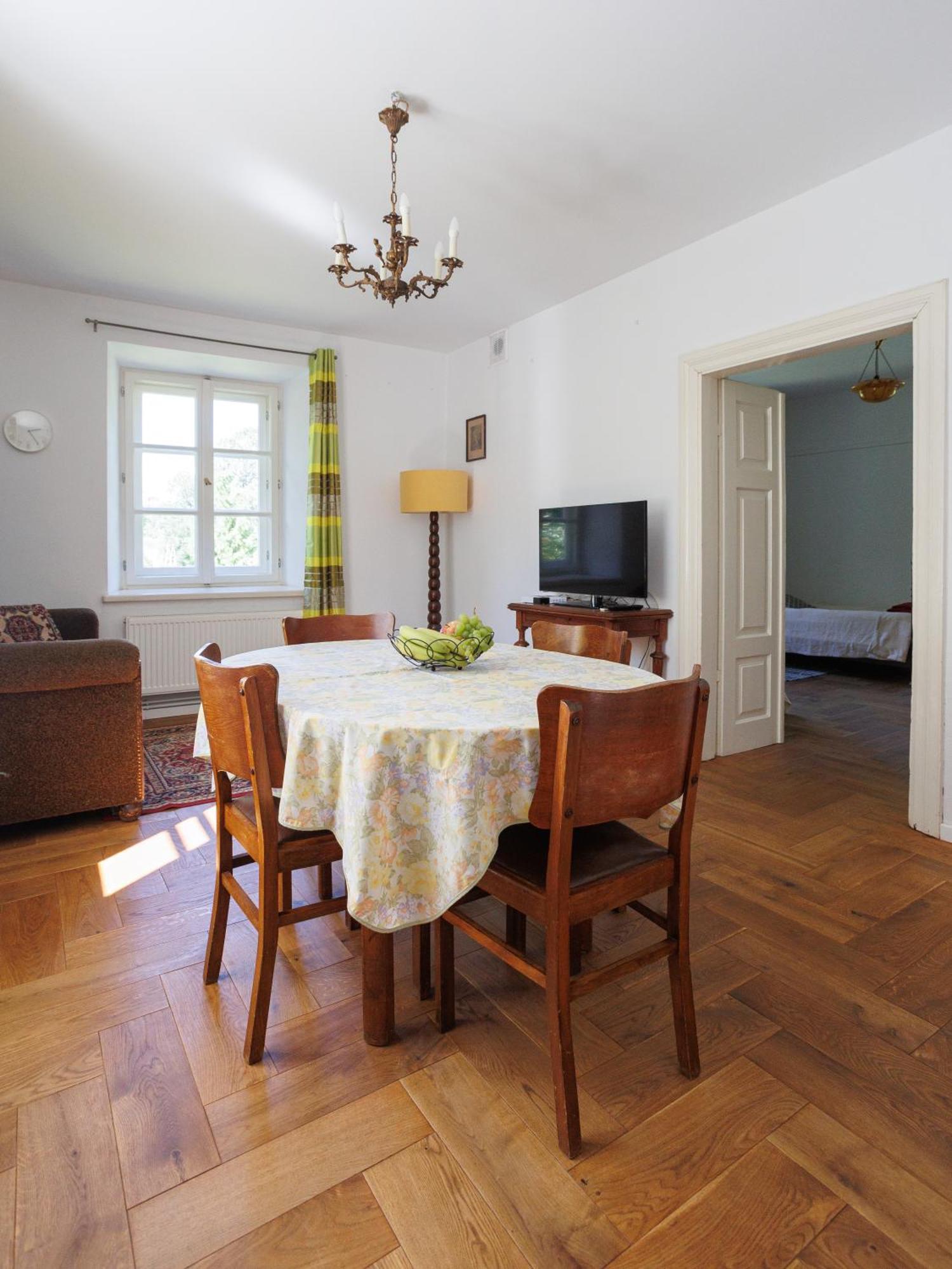Zamosc Dwor Udrycze Apartment Luaran gambar