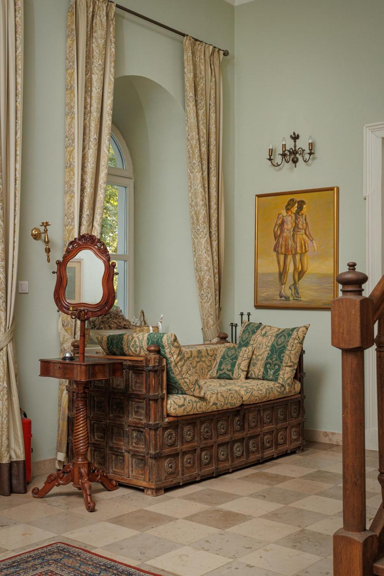 Zamosc Dwor Udrycze Apartment Luaran gambar