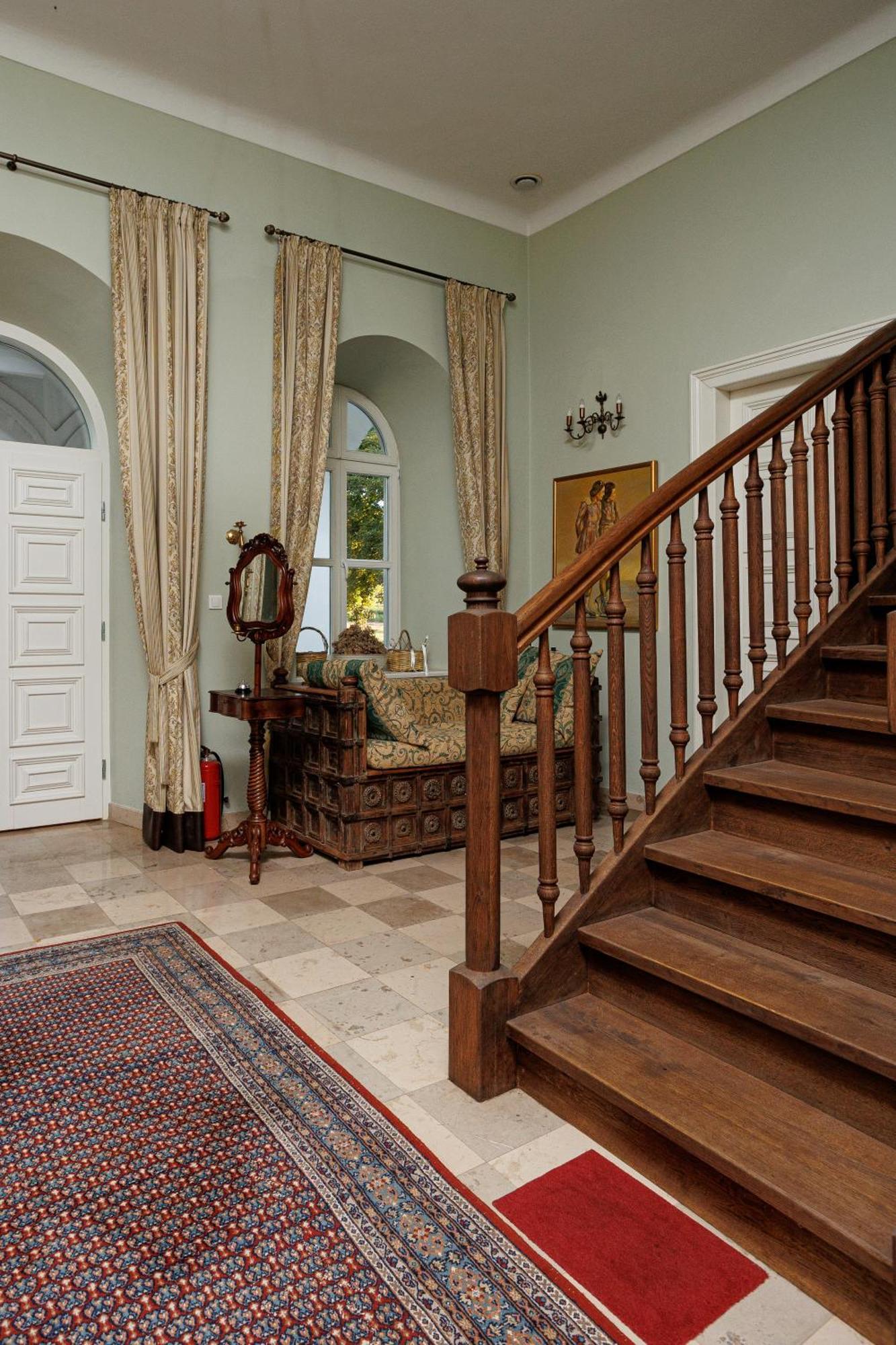Zamosc Dwor Udrycze Apartment Luaran gambar