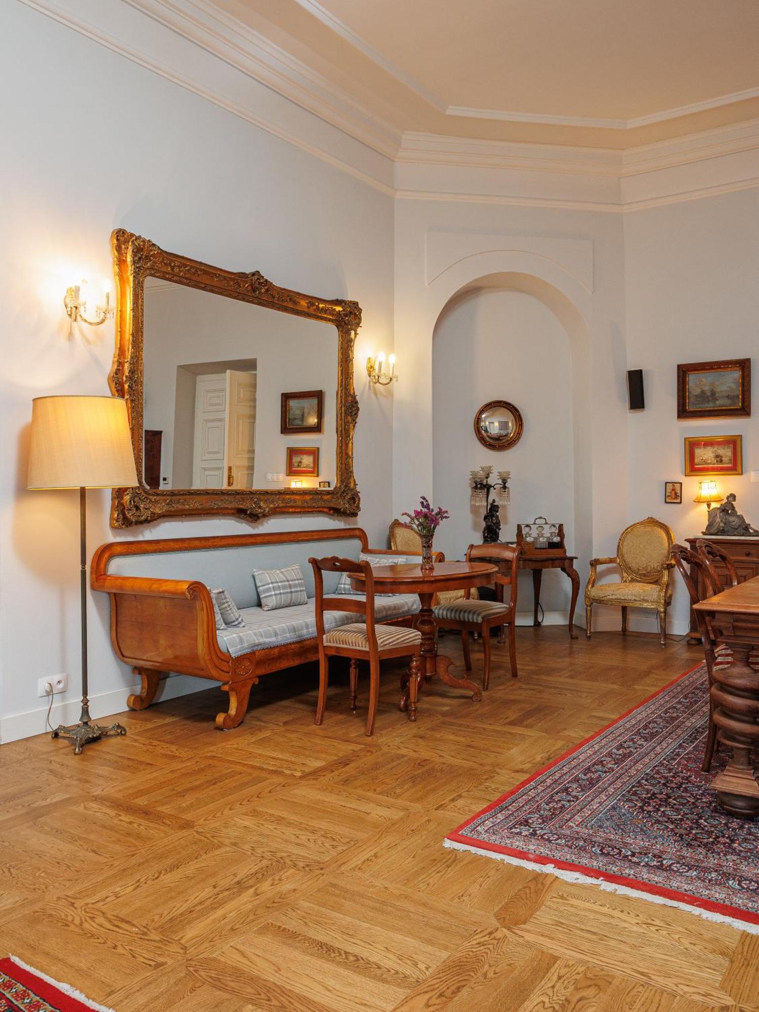 Zamosc Dwor Udrycze Apartment Luaran gambar