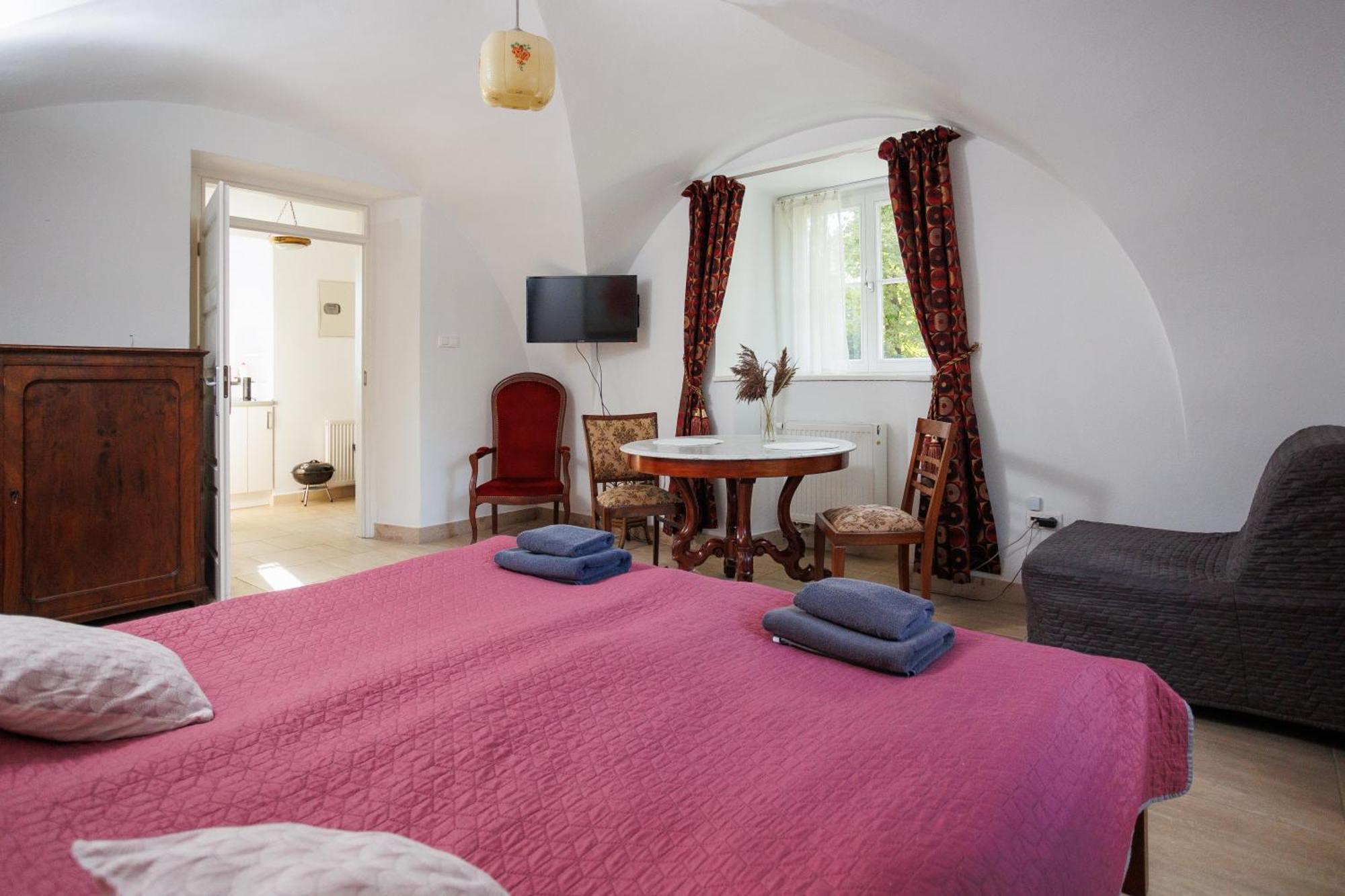 Zamosc Dwor Udrycze Apartment Luaran gambar
