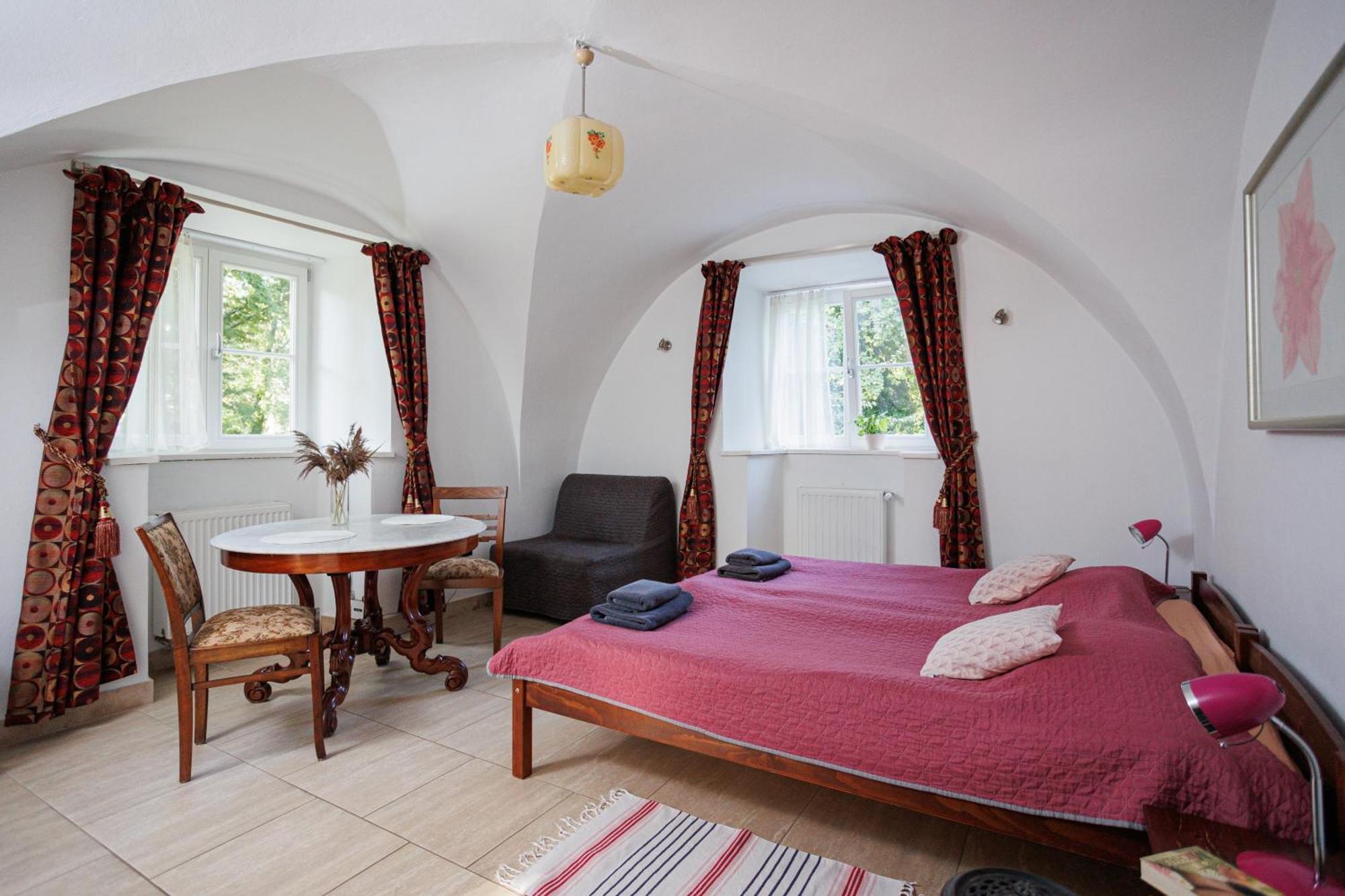 Zamosc Dwor Udrycze Apartment Luaran gambar